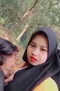 Abg Jilbab Tiktok Nyusuin Pacar Kesayangan