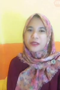 Sujiati Jilbab Omek Pamer Meki Legit di Gogolive