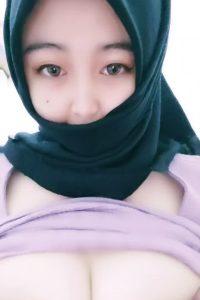 Fira Jilbab Toge