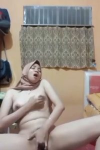 Fitria Sange Berat Tak Tahan Pengen Ngobel