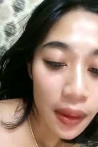 Meki Verina Dikocokin Moza Crot Keluar