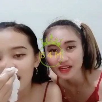 Dua Gadis Imut Omek Barbar Live Bugil